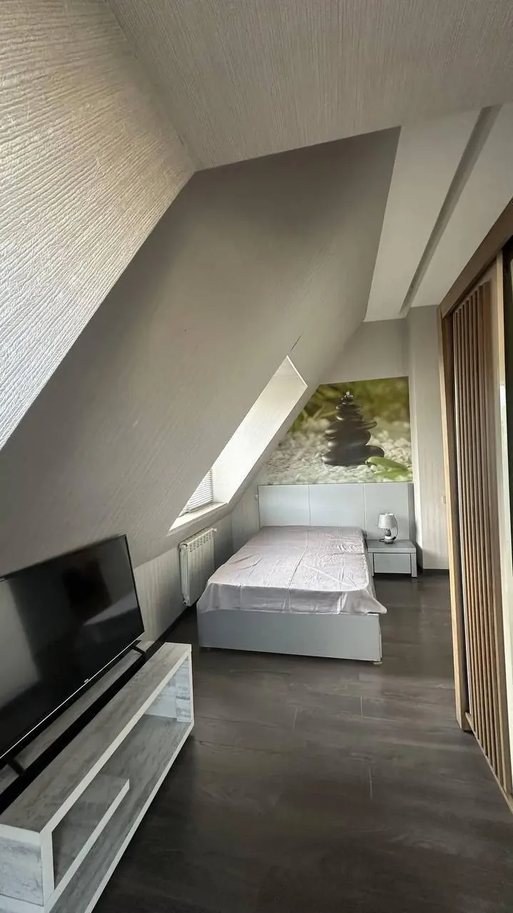 Квартира 105 м² с балконом у метро Делиси 4