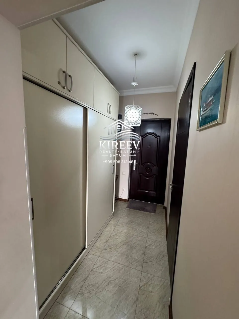 Квартира 50 м² с парковкой в Батуми 5