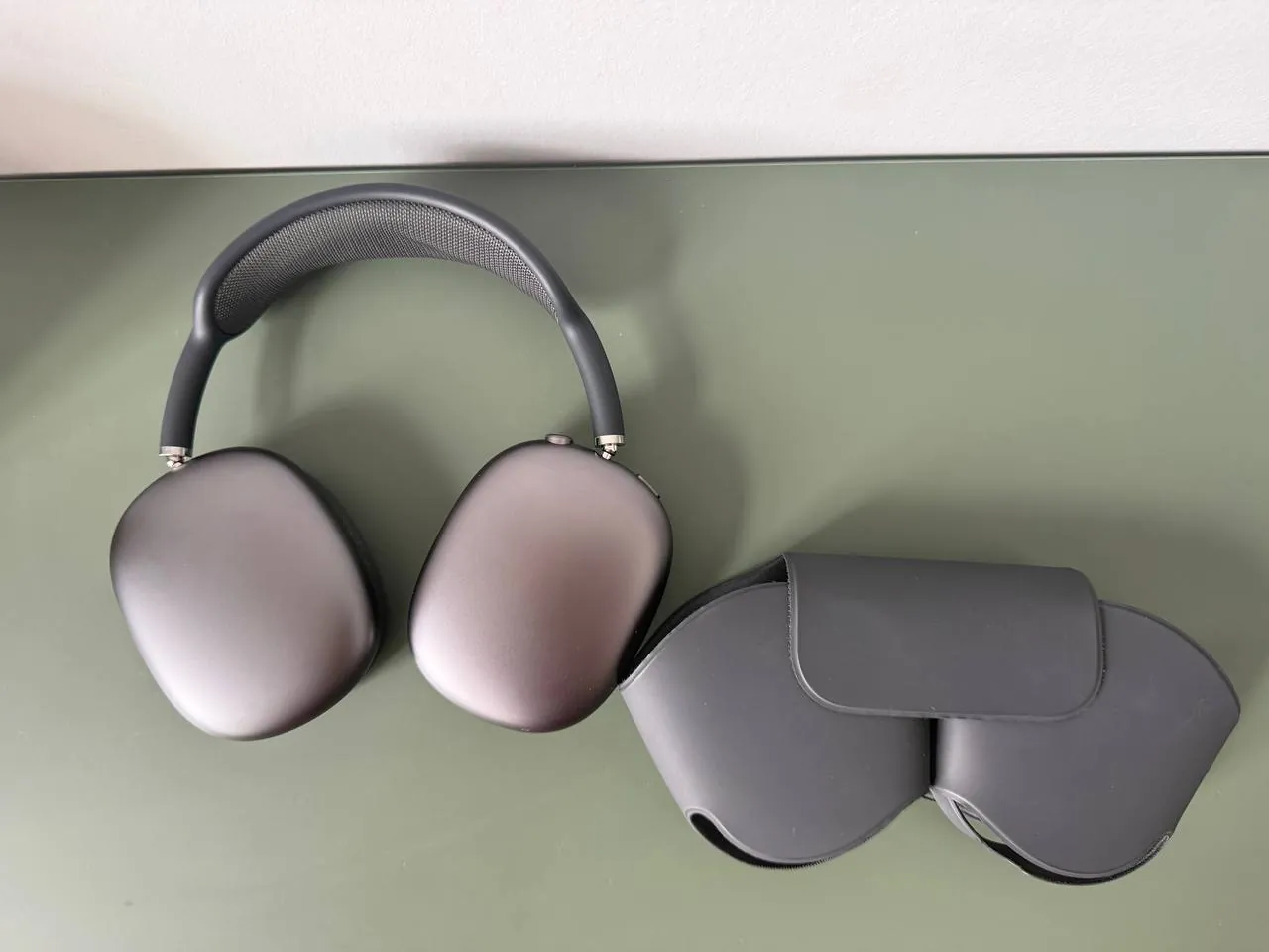 Наушники AirPods 1 поколения в идеальном состоянии 1