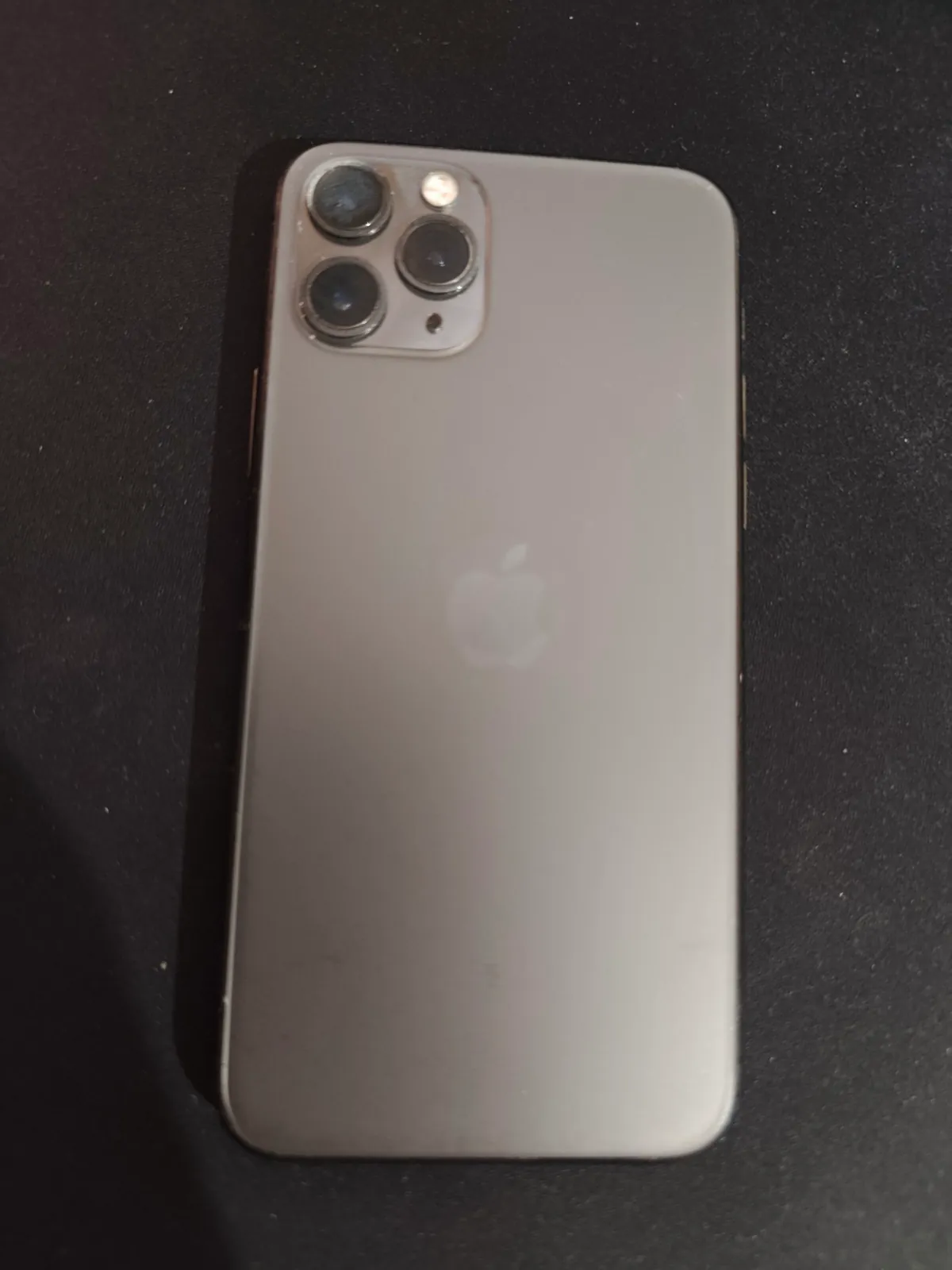 IPhone 11 Pro 64 ГБ в хорошем состоянии 1