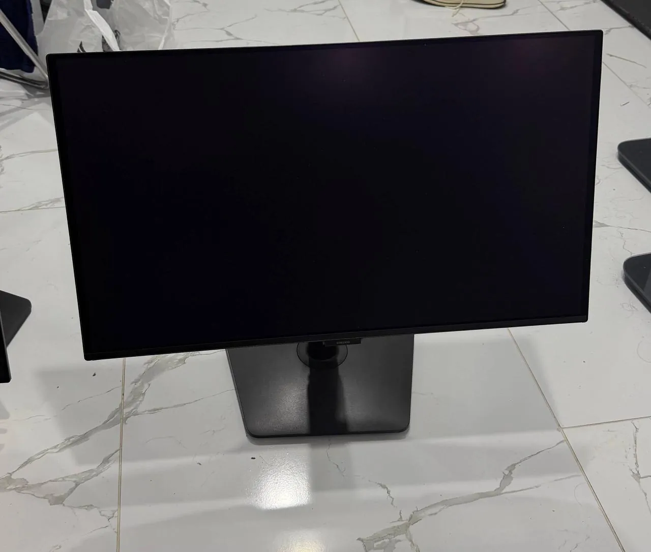 Игровое кресло AndaSeat и мониторы Samsung Odyssey 4
