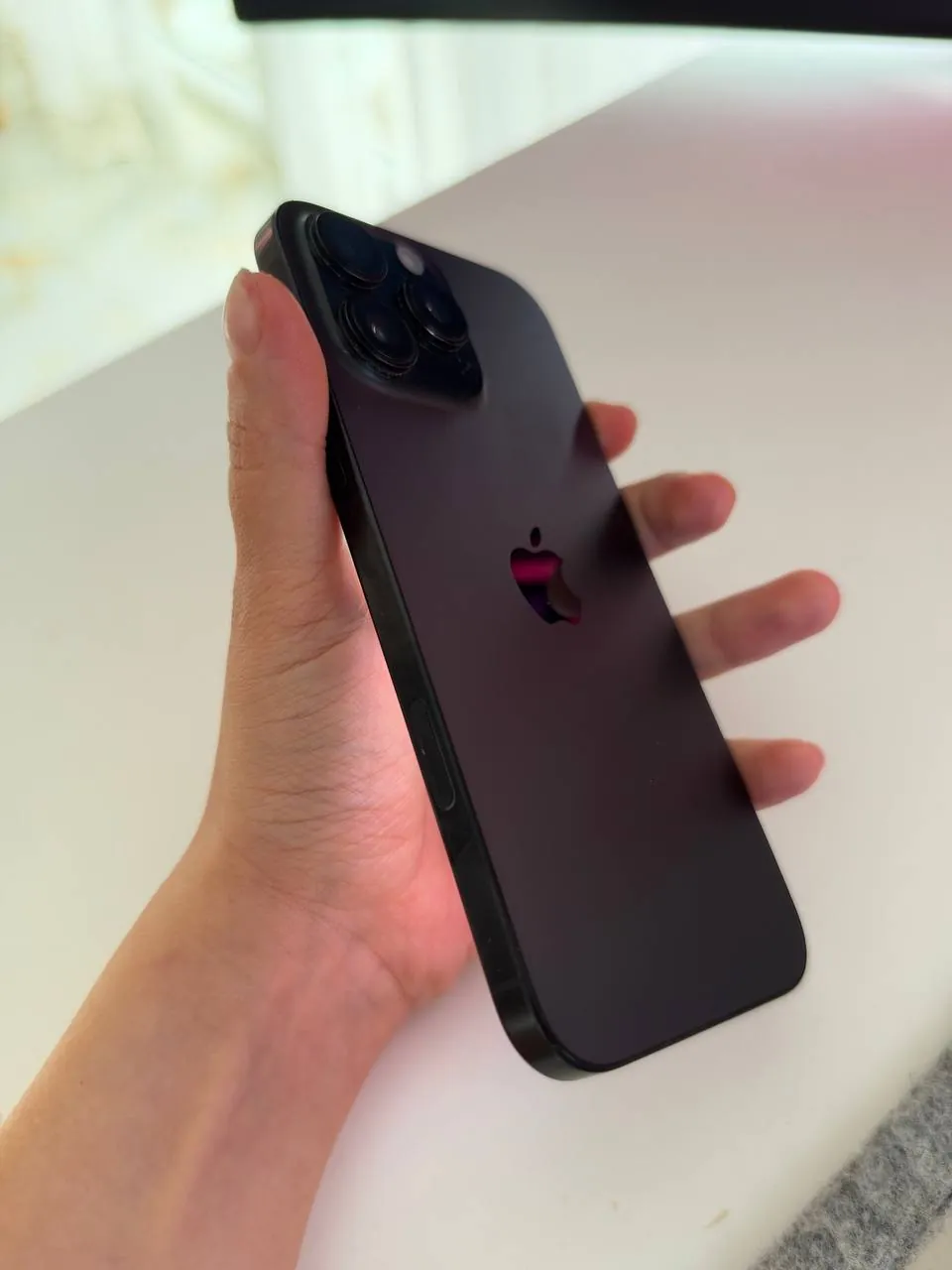 IPhone 16 Pro Max 256 ГБ в отличном состоянии 4