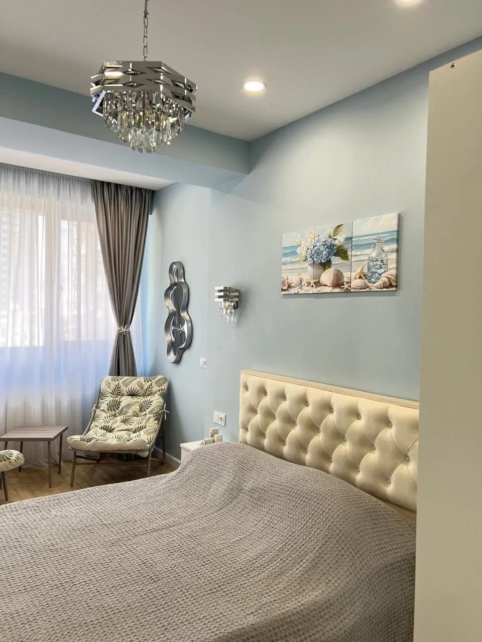 Квартира 50 м² с ремонтом на Абусеридзе 5