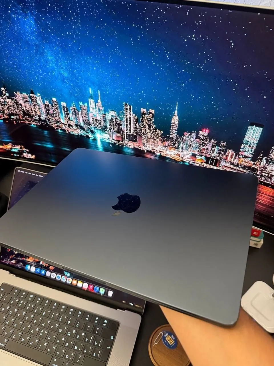 MacBook Air M2 8/256GB у метро Руставели 1