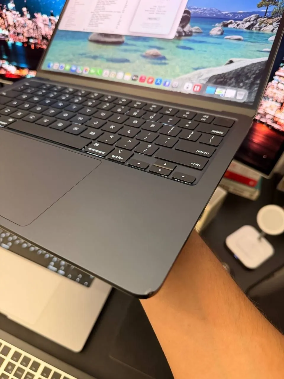 MacBook Air M2 8/256GB у метро Руставели 4