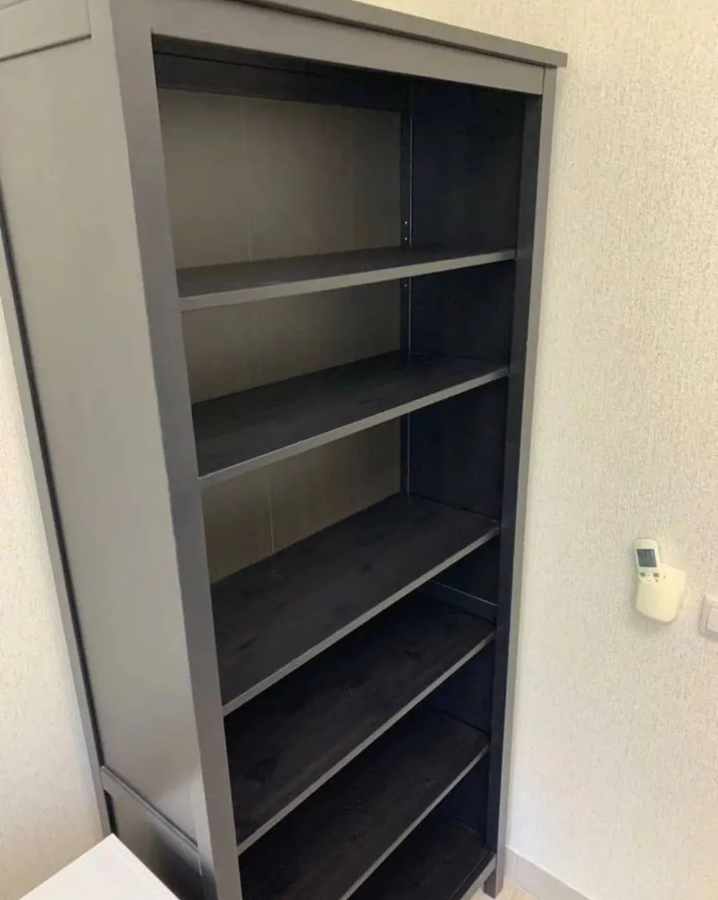 Угловой диван и стеллаж IKEA Hemnes 4