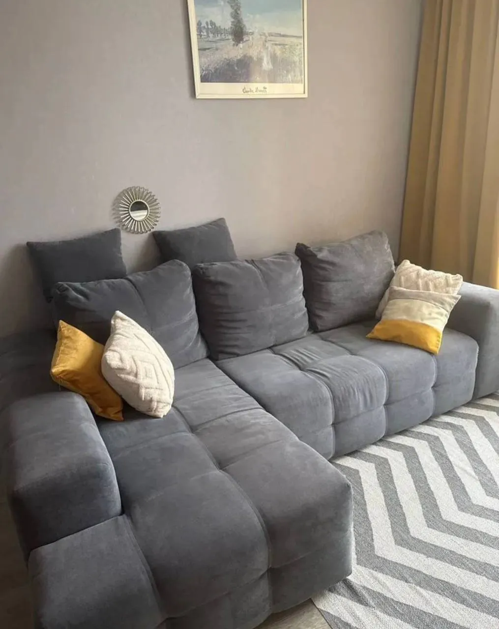 Угловой диван и стеллаж IKEA Hemnes 1