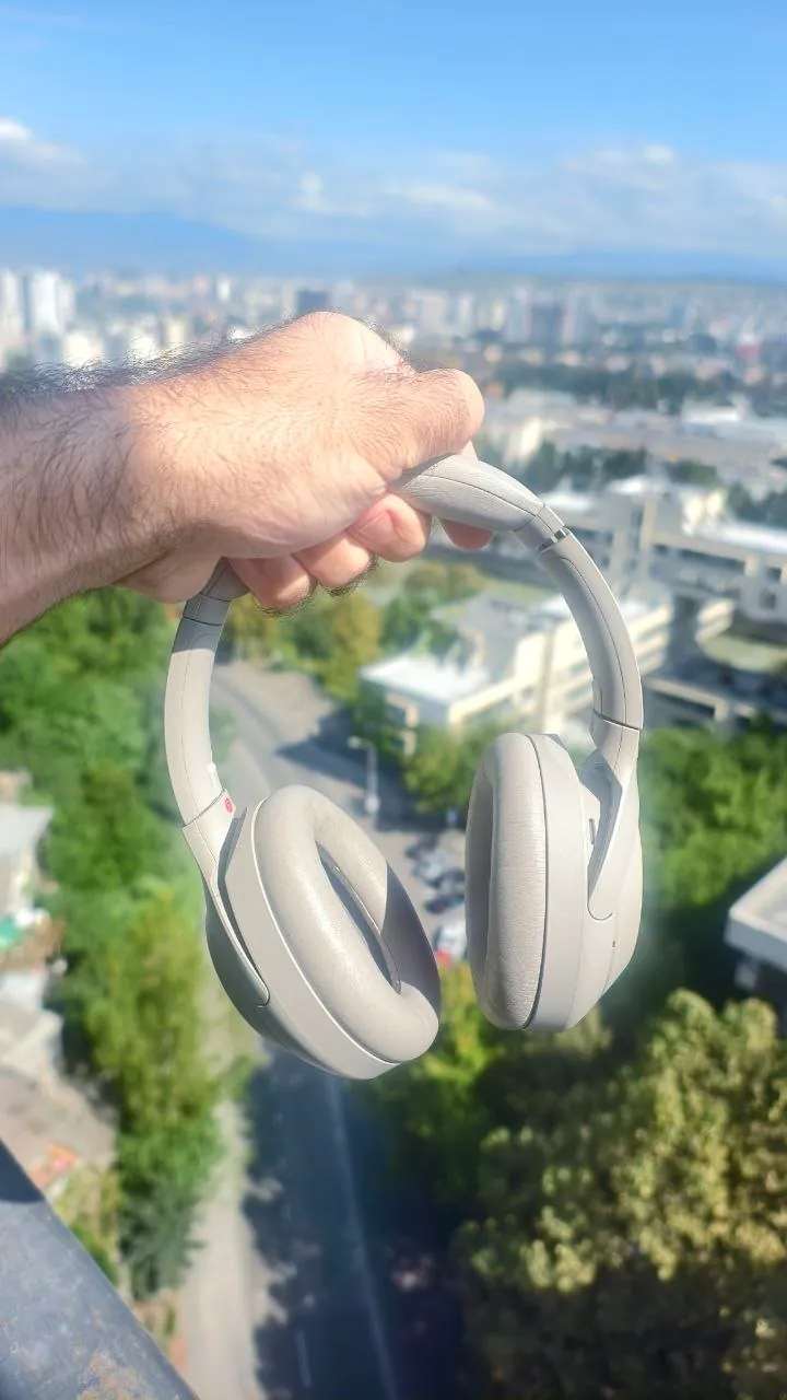 Наушники Sony WH-1000XM4 с полным комплектом 4