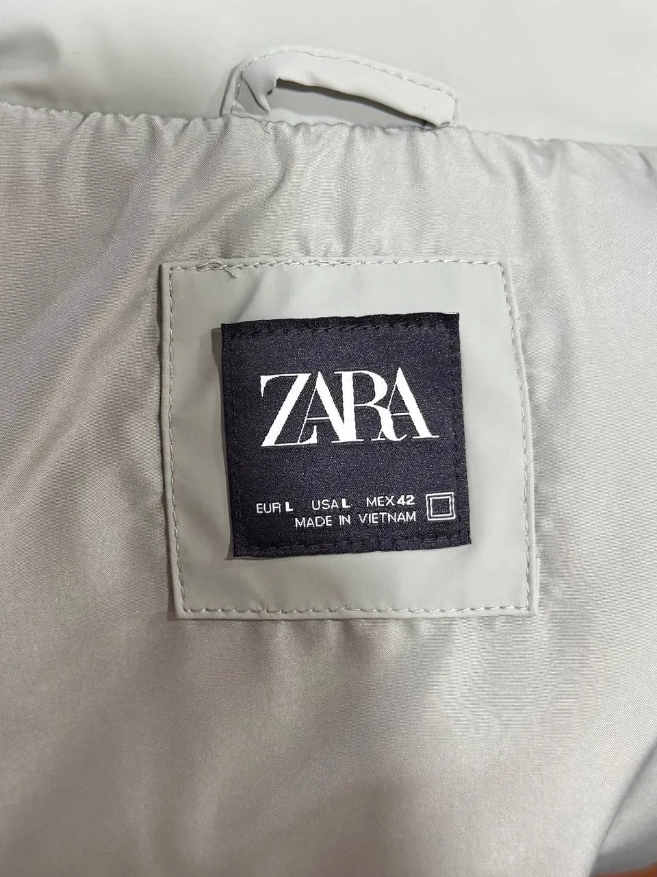 Новая мужская жилетка Zara размера L 4