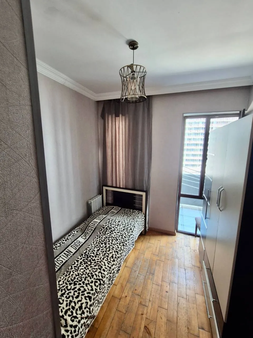 Квартира 90 м² с 3 спальнями 5