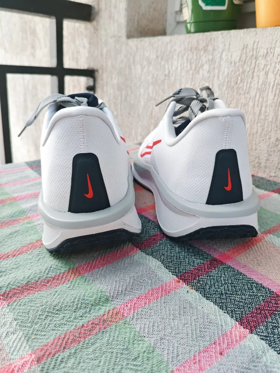 Беговые кроссовки Nike FD6033-107 размер 46 5