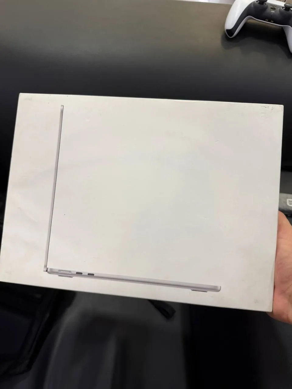 MacBook Air M4 16/512 ГБ у метро Руставели 4