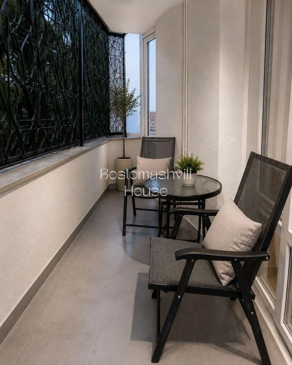 Квартира 100 м² с паркингом в Сабуртало 9