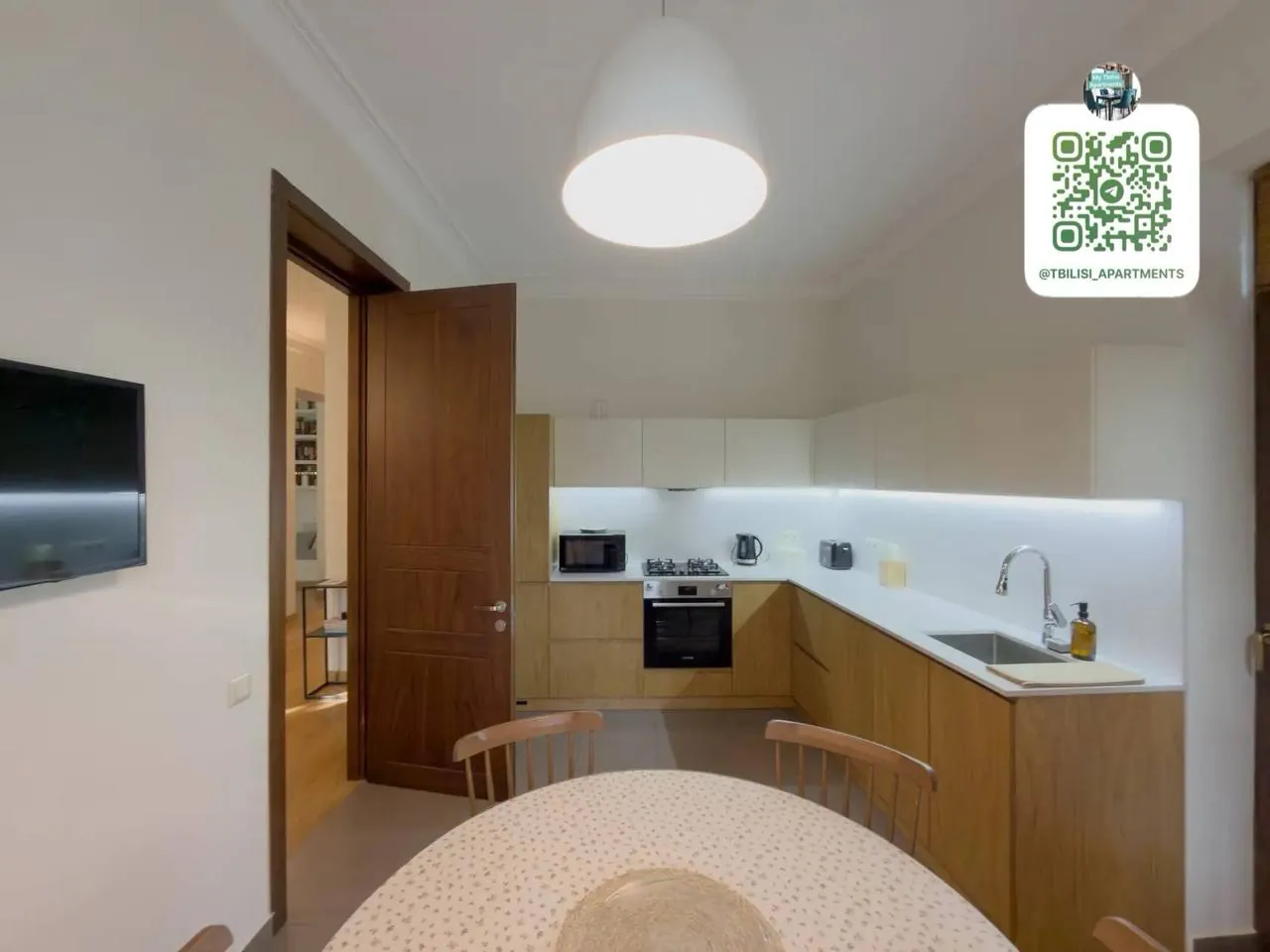 Квартира 150 м² с балконом в Ваке 3