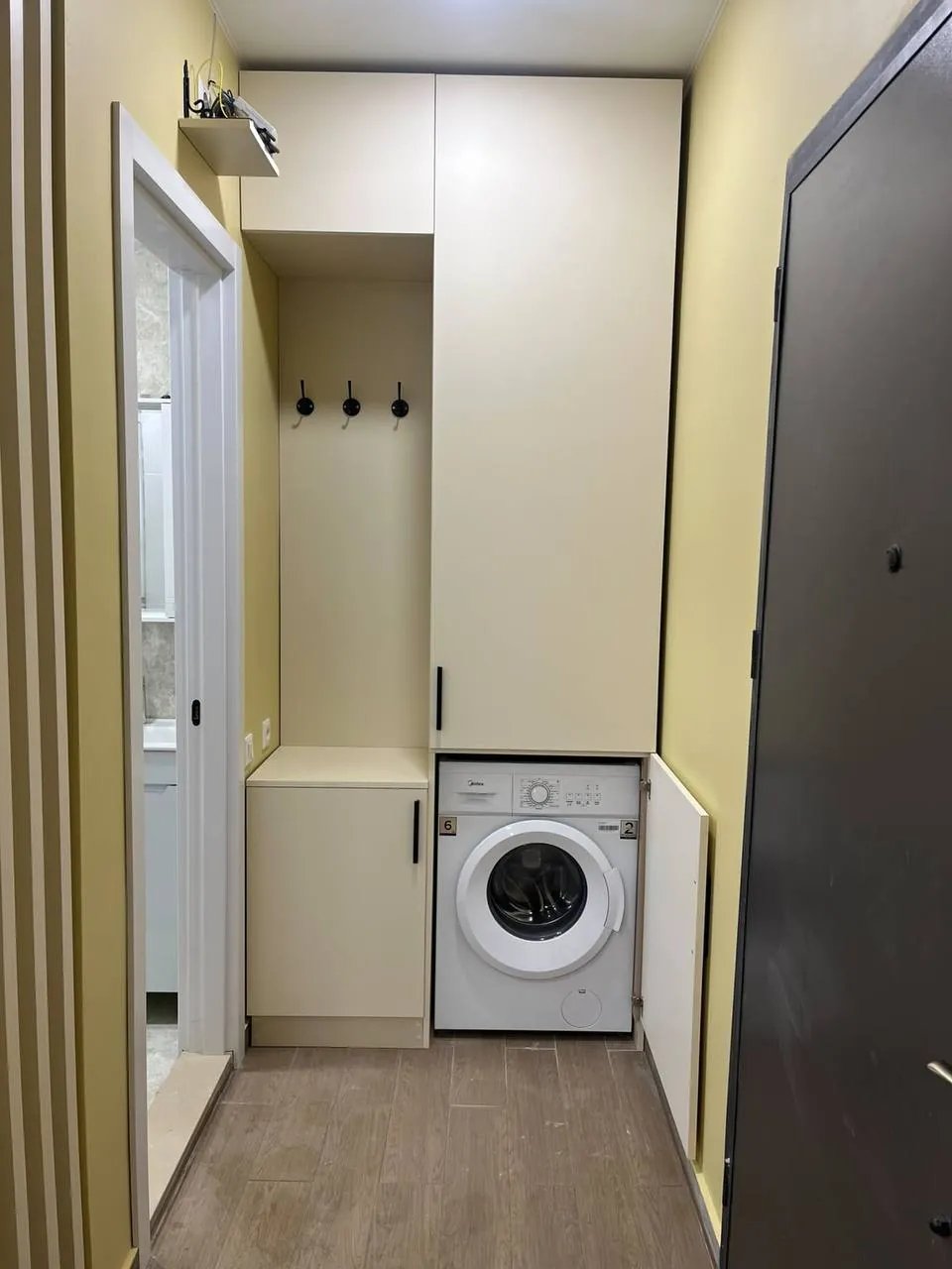 Квартира-студия 38 м² с кондиционером в Батуми 3