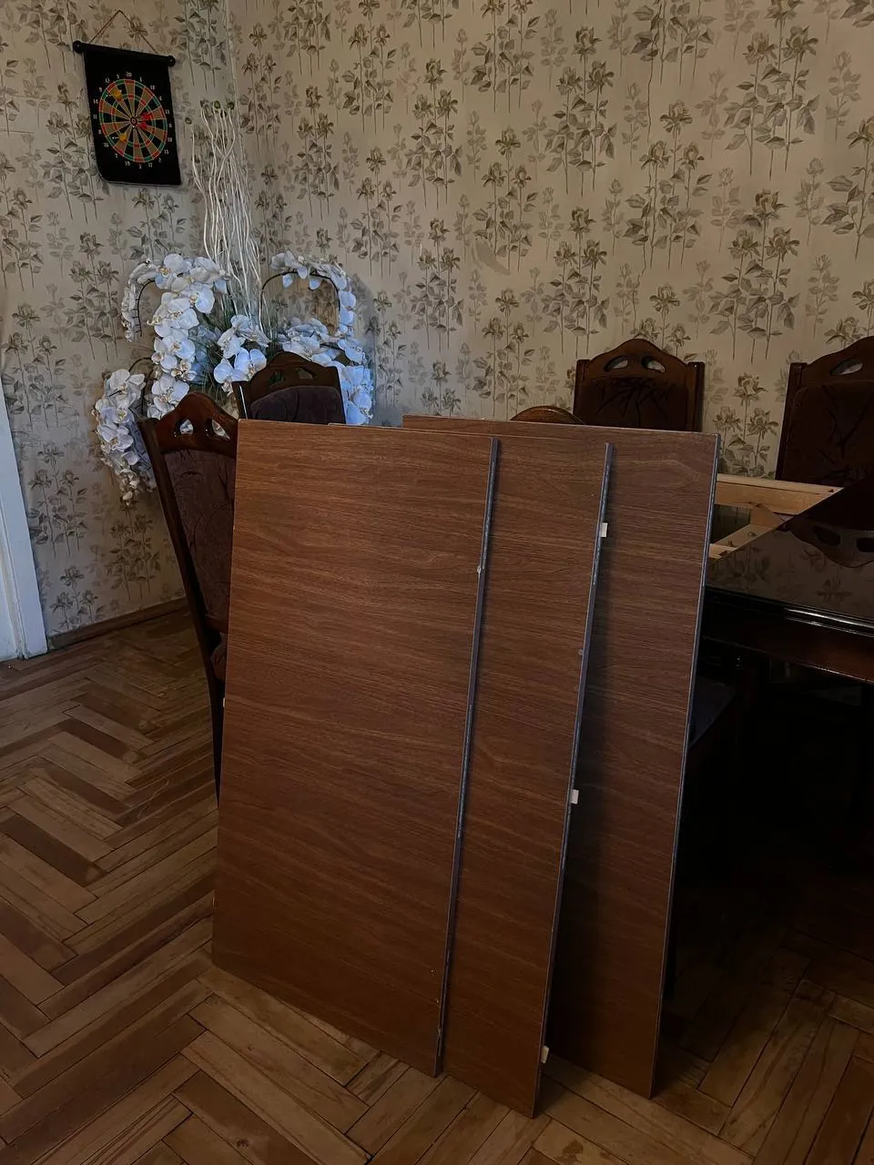Раздвижной обеденный стол с 6 стульями 9