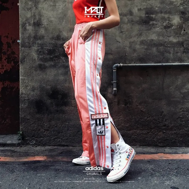 Винтажные штаны Adidas с клёпками 1