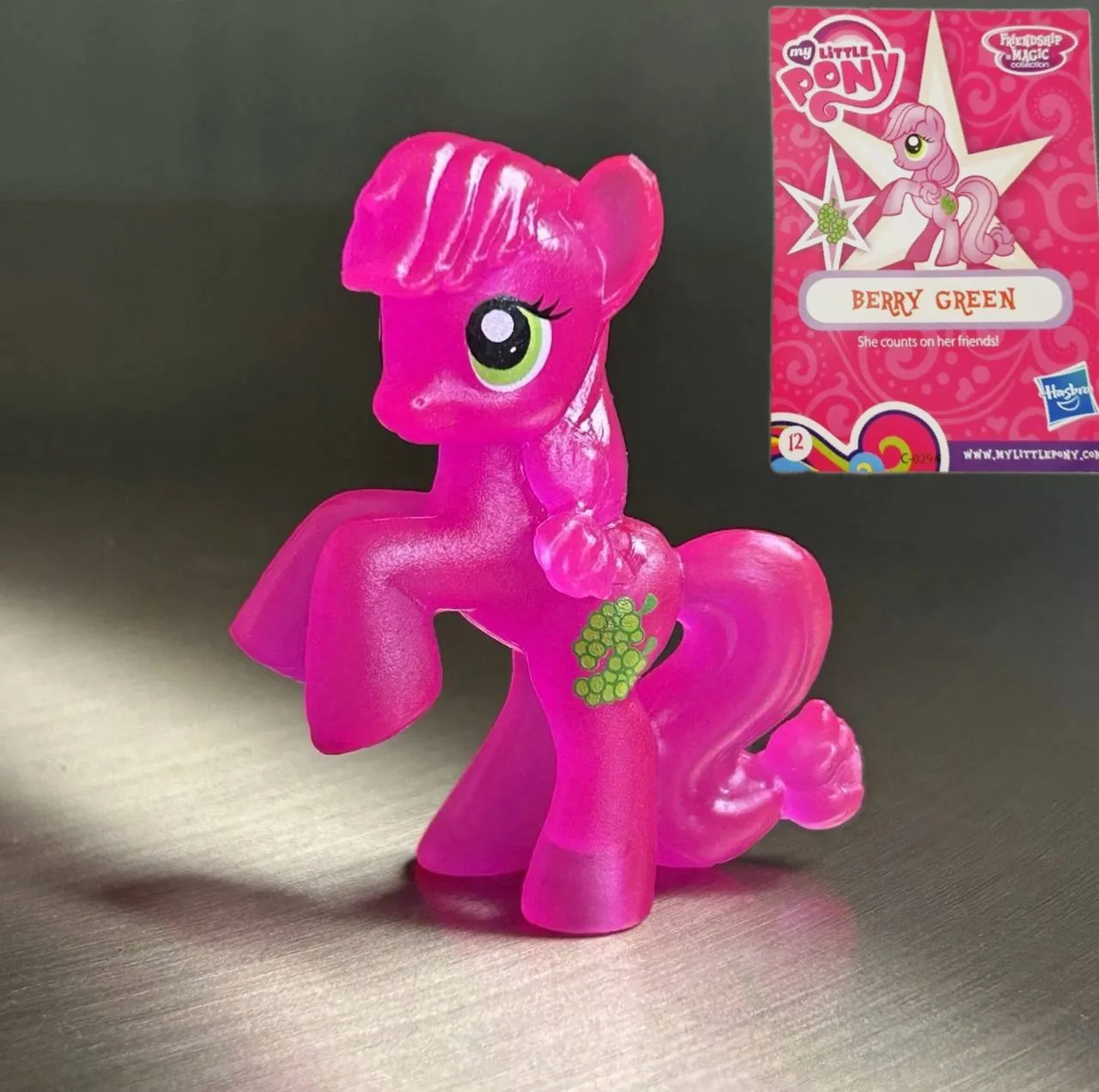 Коллекционные фигурки Blind Bag и киндер-игрушки 1