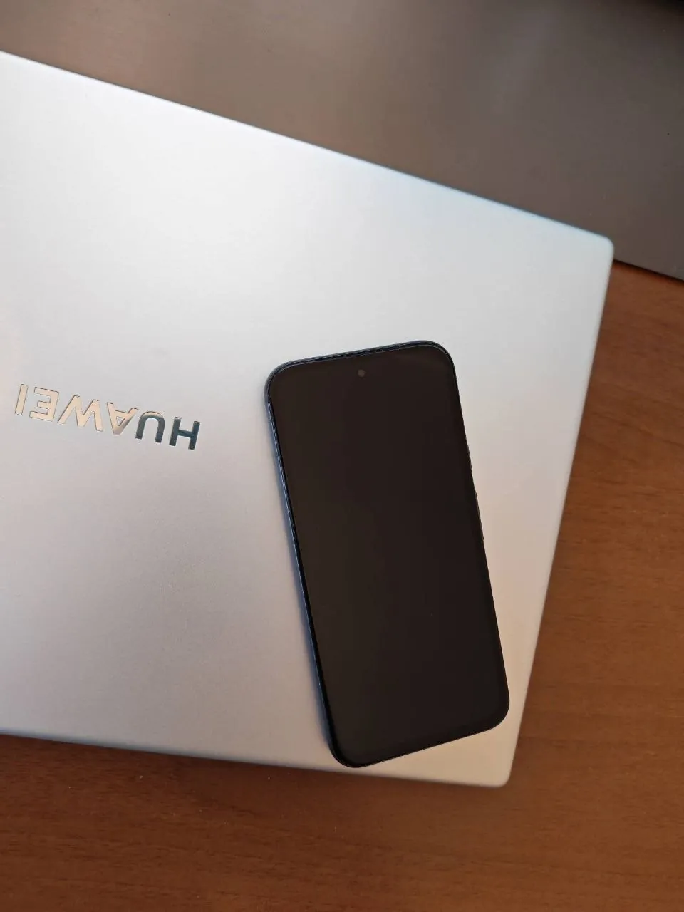 Google Pixel 8A 256 ГБ 4