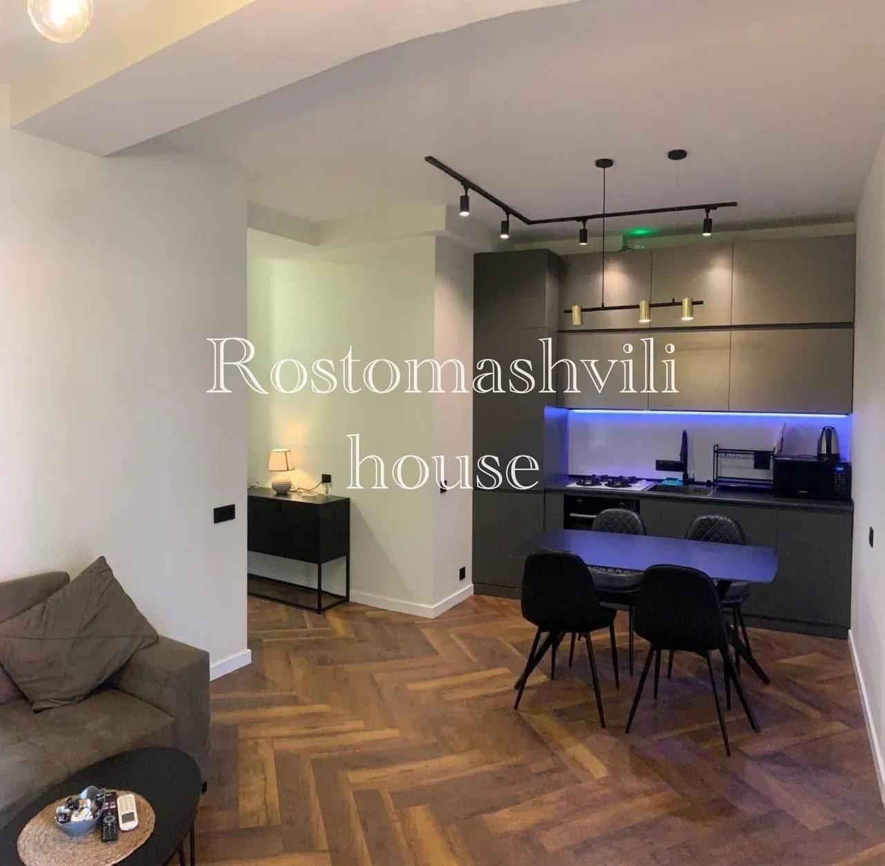 Квартира 50 м² с балконом на 300 Арагвинцев 3