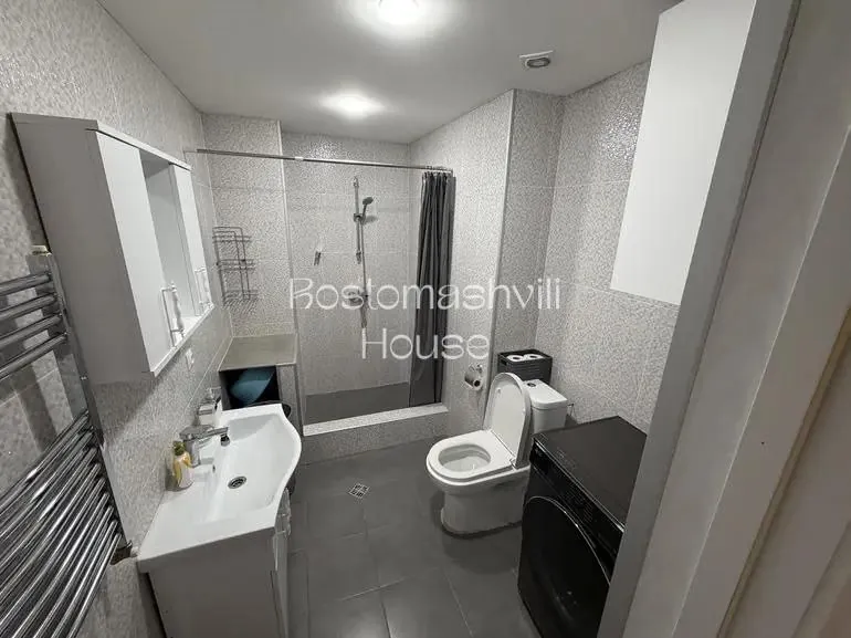 Квартира 80 м² с балконом в Ваке 9