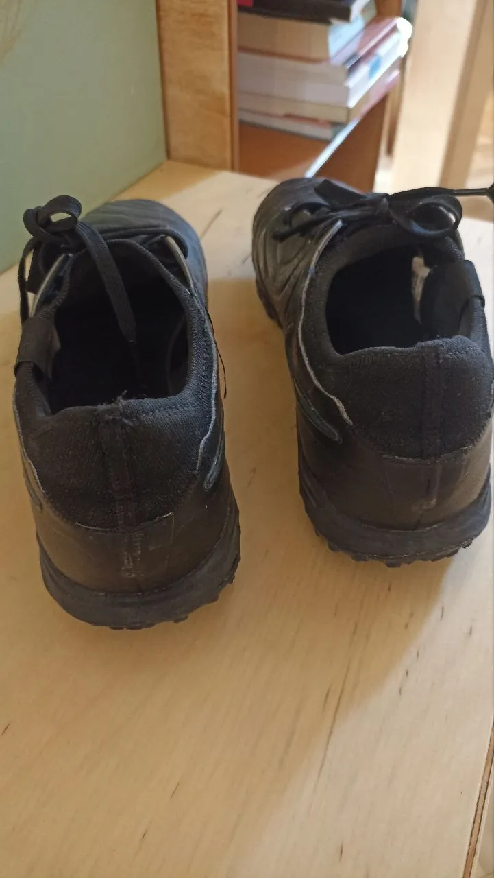 Бутсы Nike сороконожки размер 40 4