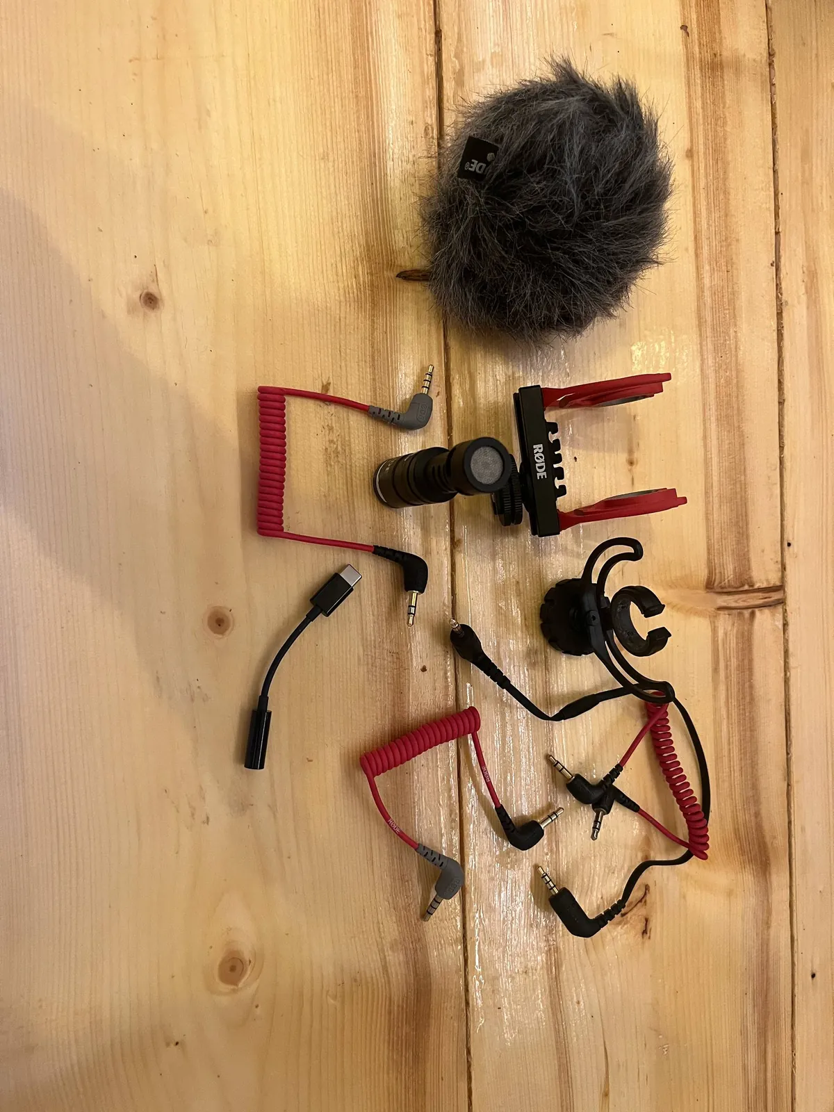 Накамерный микрофон Rode VideoMicro с кабелями 3