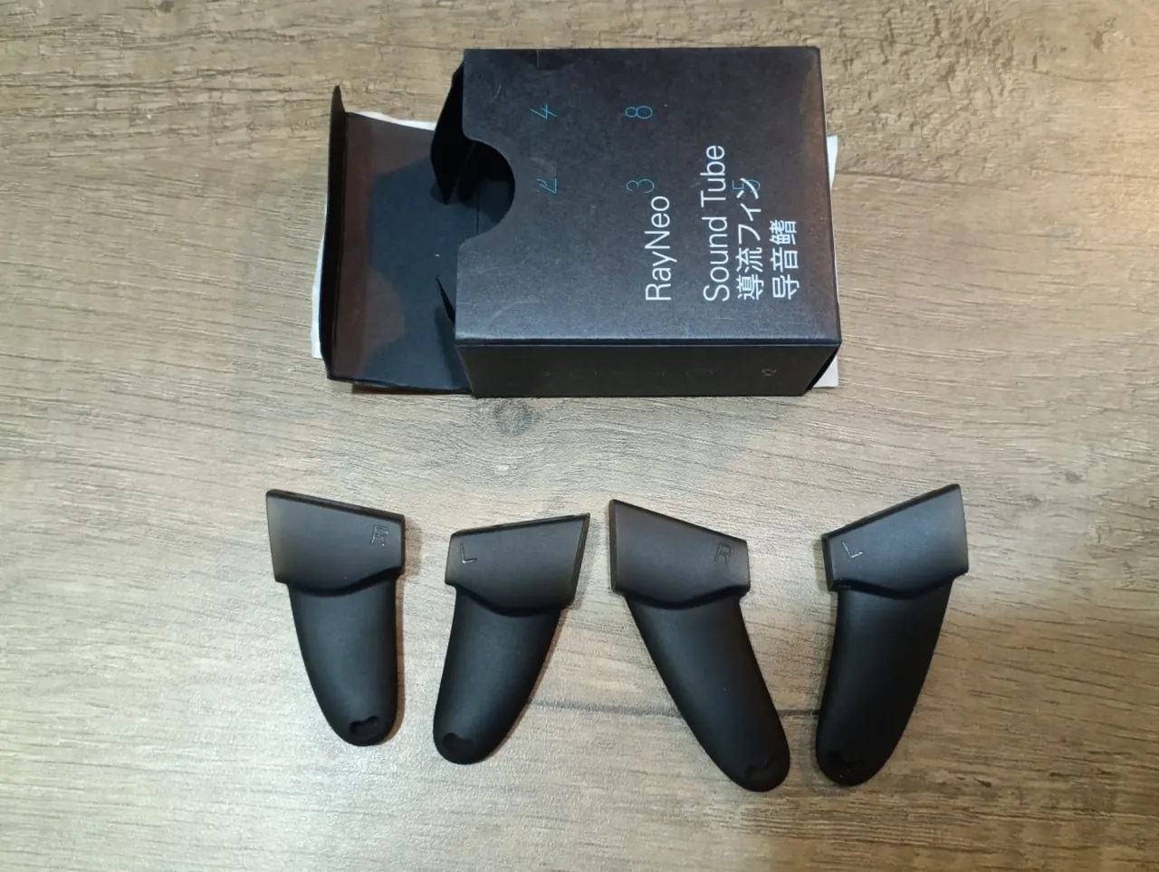 AR-очки RayNeo Air 4 Pro с комплектом 9
