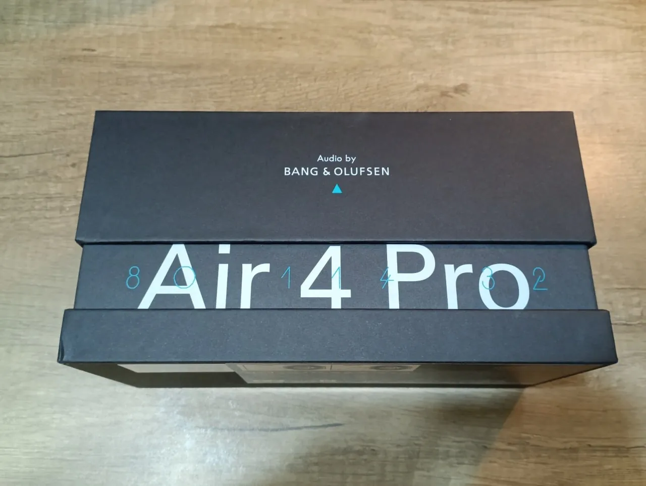 AR-очки RayNeo Air 4 Pro с комплектом 7