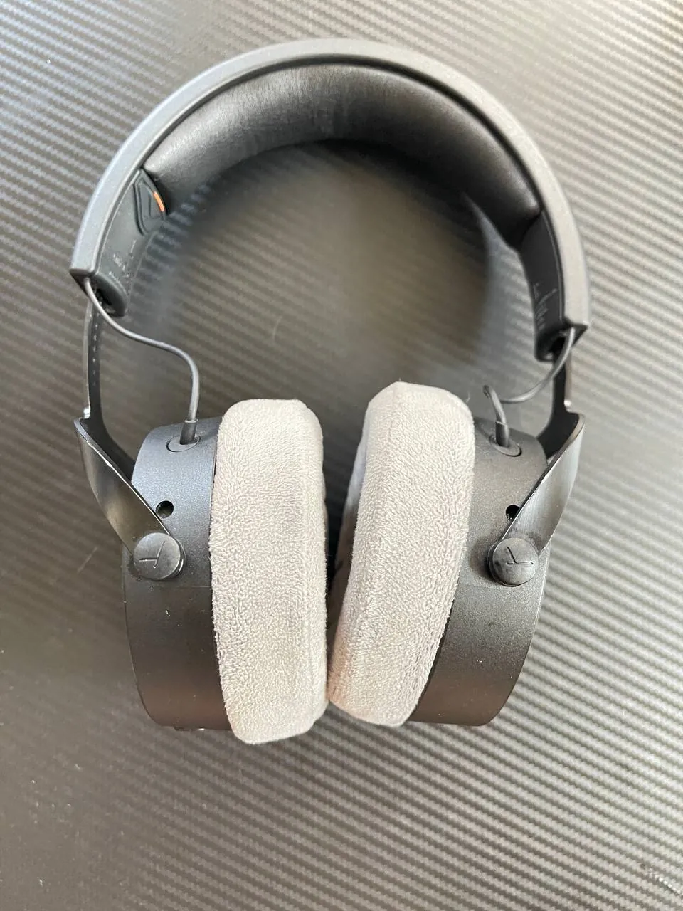 Студийные наушники Beyerdynamic DT 700 PRO X 2