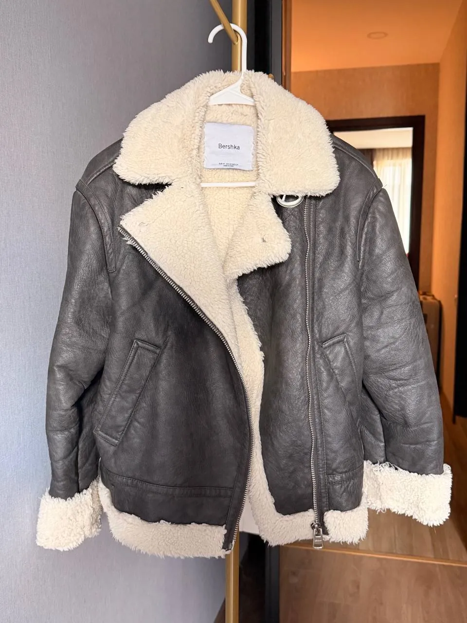 Дублёнка Bershka размера XS 3