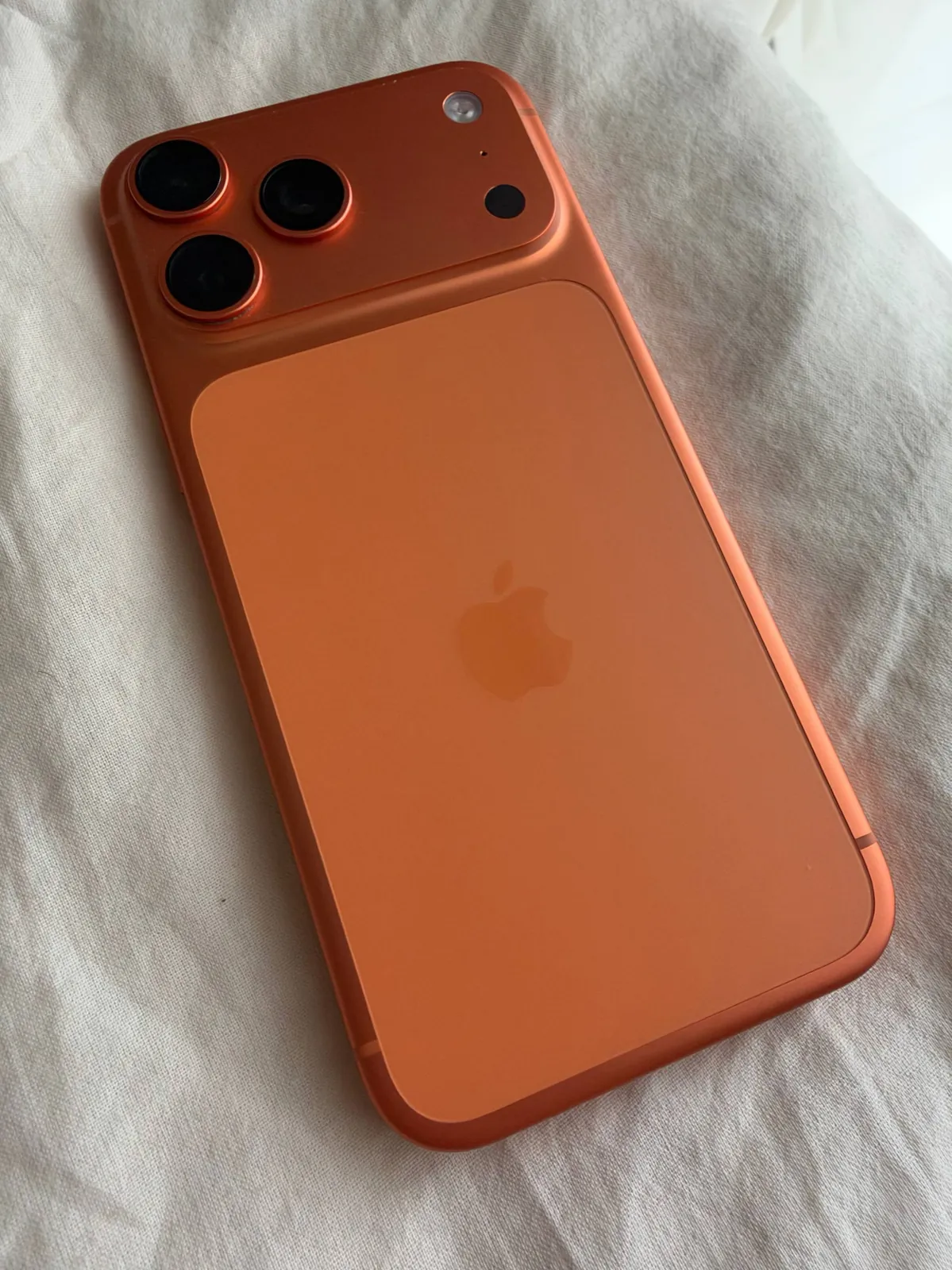 IPhone 17 Pro Max 256GB Cosmic Orange 5