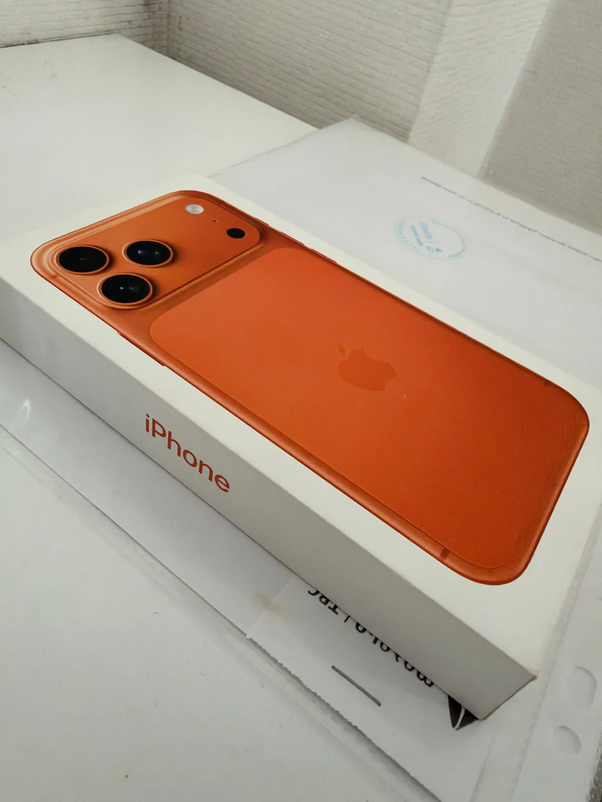 IPhone 17 Pro Max 256GB Cosmic Orange 8