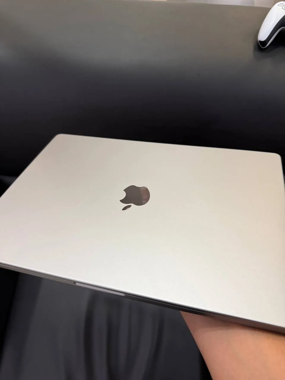 MacBook Pro M1 Max 64 ГБ 1 ТБ 1