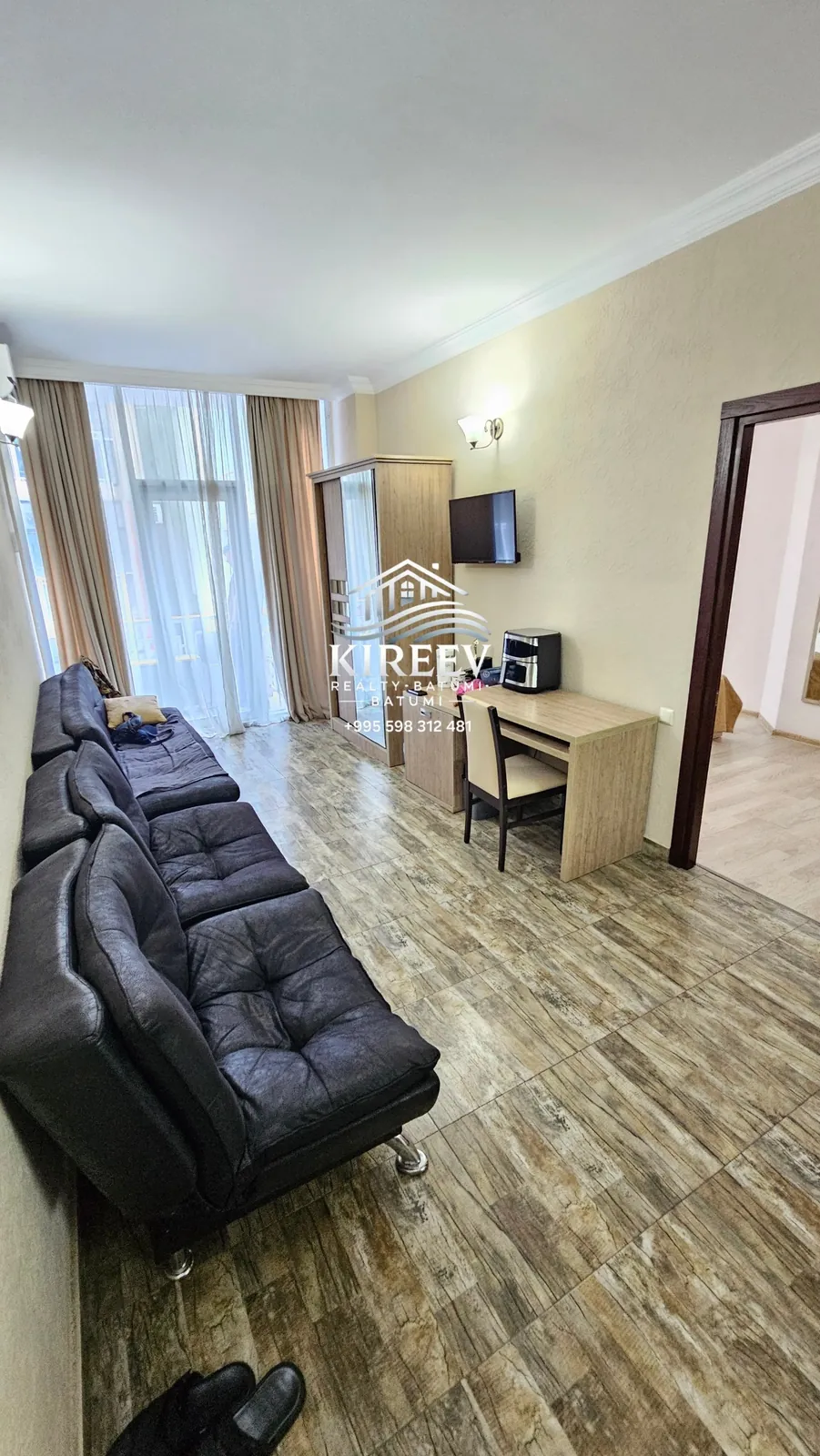 Квартира 43 м² в Старом городе Батуми 1