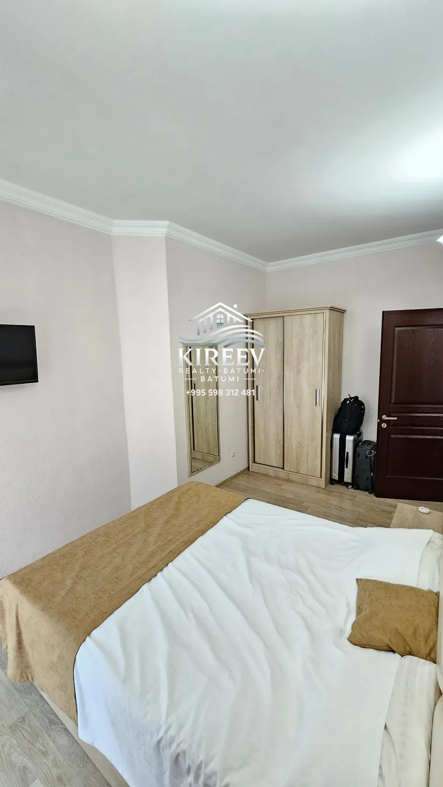 Квартира 43 м² в Старом городе Батуми 6