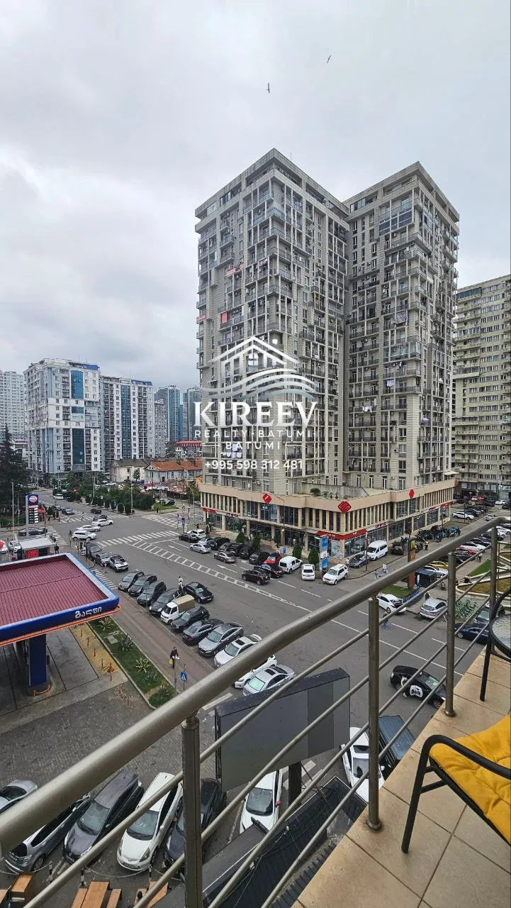 Квартира 50 м² на Химшиашвили в Батуми 4