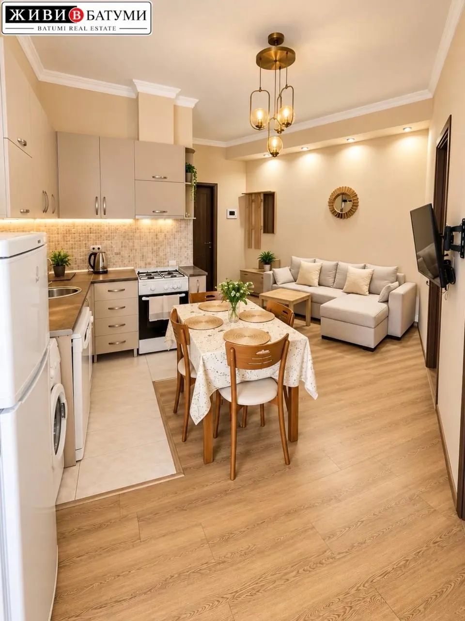 Квартира 65 м² с террасой в Старом Батуми 1