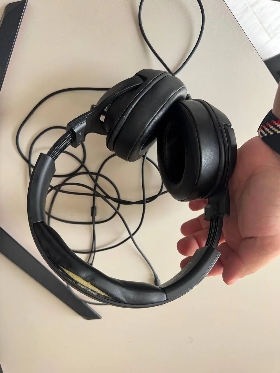 Клавиатура HyperX и наушники Razer 4