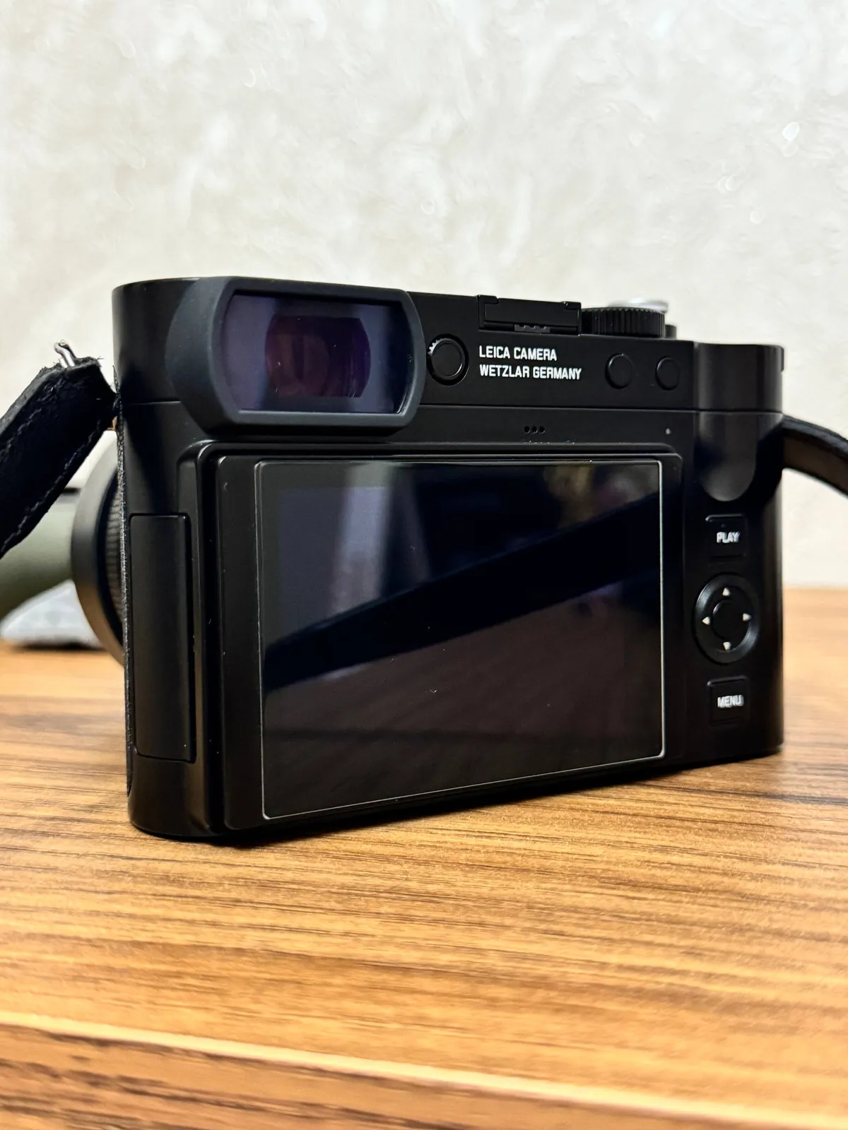 Leica Q3 полный комплект 2