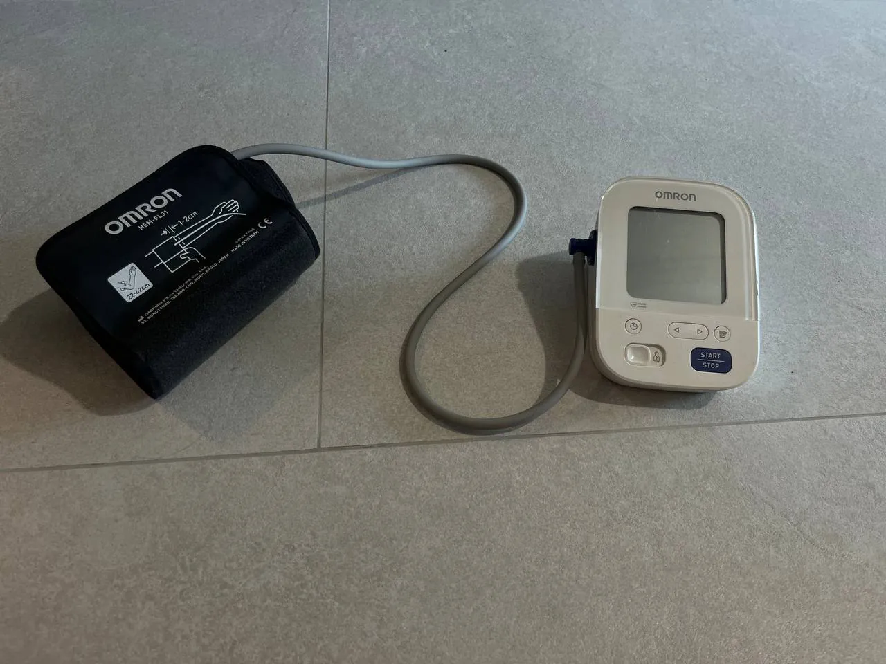 Тонометр Omron M3 Comfort 3