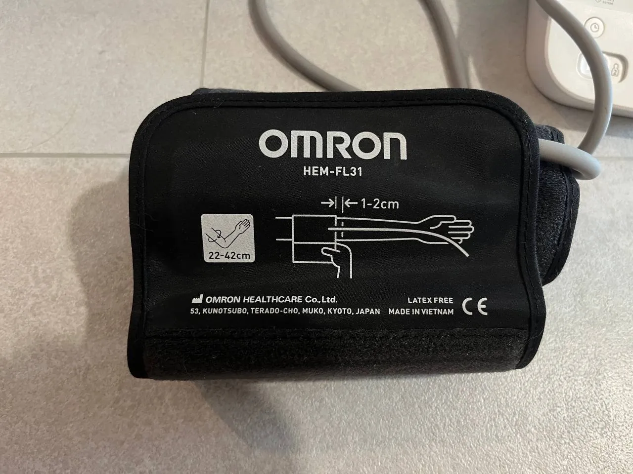 Тонометр Omron M3 Comfort 2