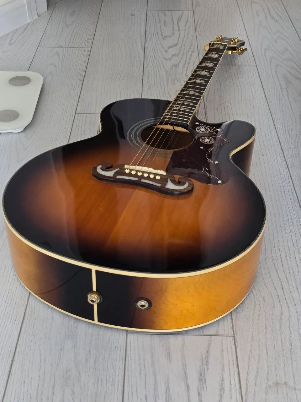Гитара Epiphone EJ-200SCE 2