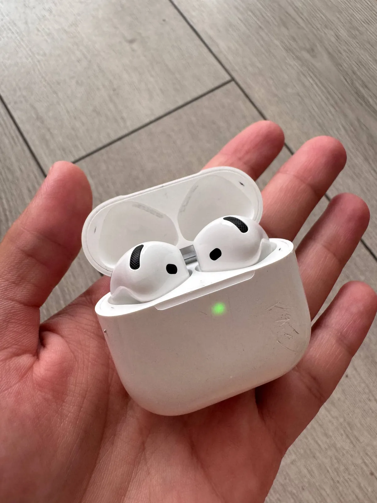 AirPods 4 ANC 1