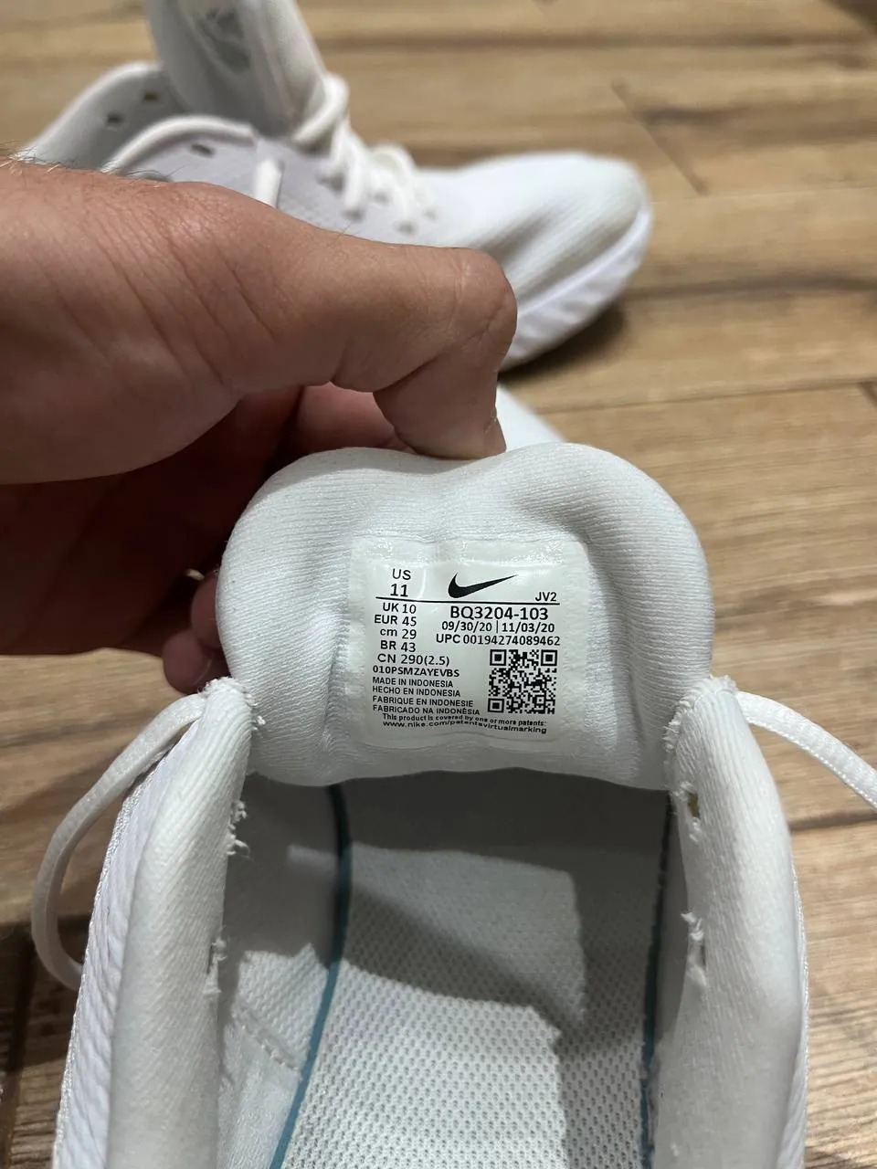 Кроссовки Nike Revolution 5 4