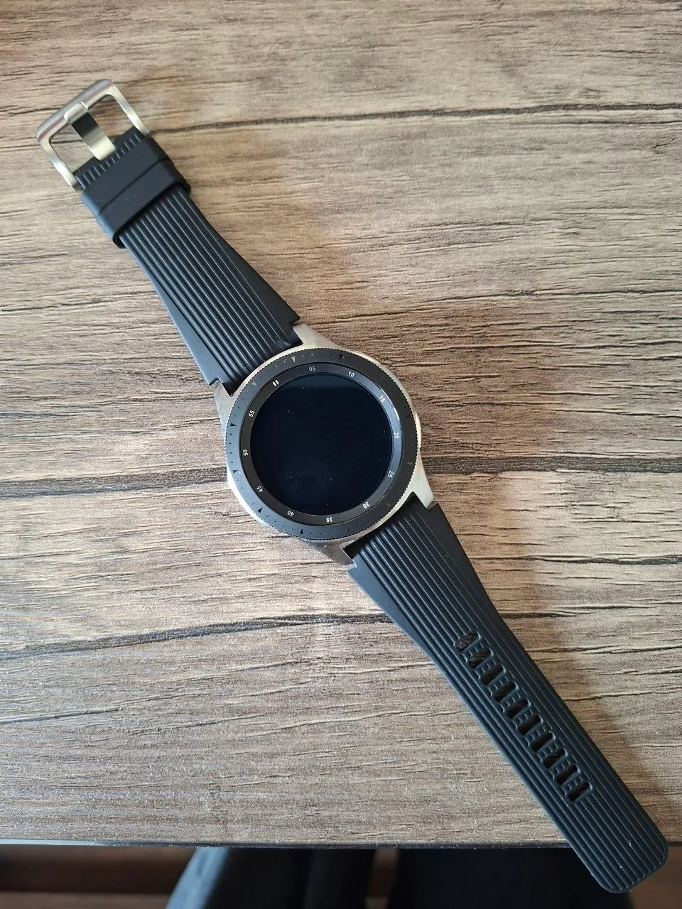 Смарт-часы Samsung Galaxy Watch 46мм 1