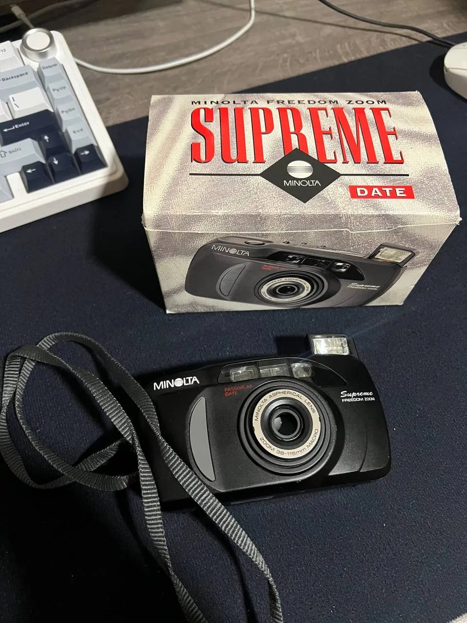 Плёночный фотоаппарат Minolta Zoom 1