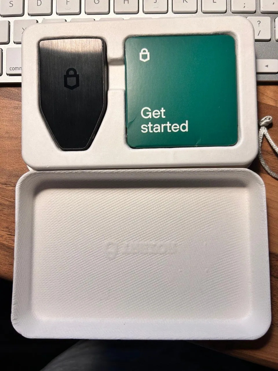 Криптокошелёк Trezor Safe5 1