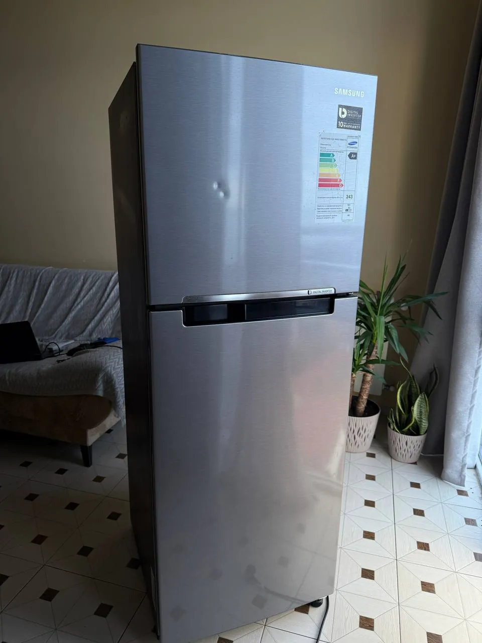 Холодильник Samsung RT22HAR4DSA 1
