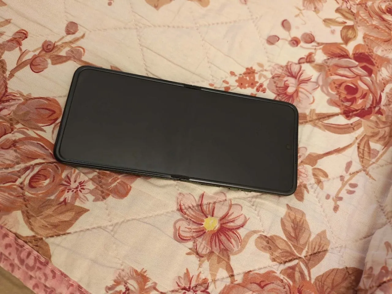 Motorola RAZR 50 Ultra идеальное состояние 3